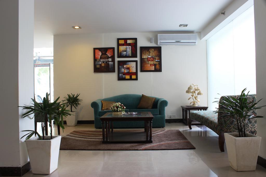 Rosemallow Hotel Yeni Delhi Dış mekan fotoğraf