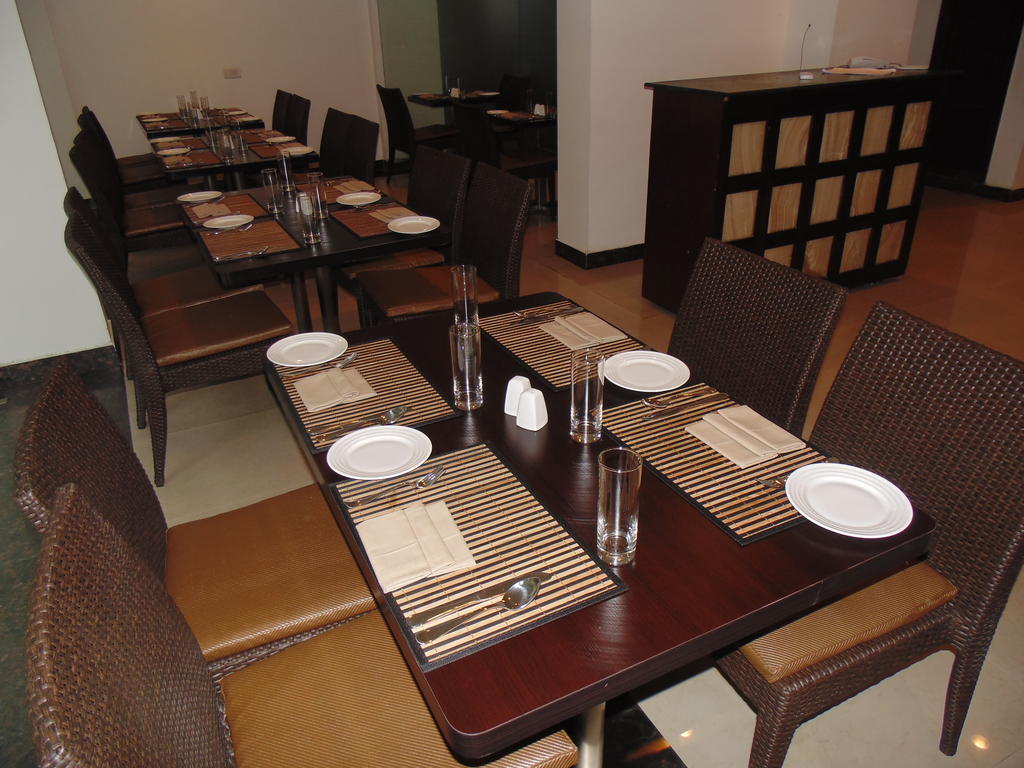 Rosemallow Hotel Yeni Delhi Dış mekan fotoğraf