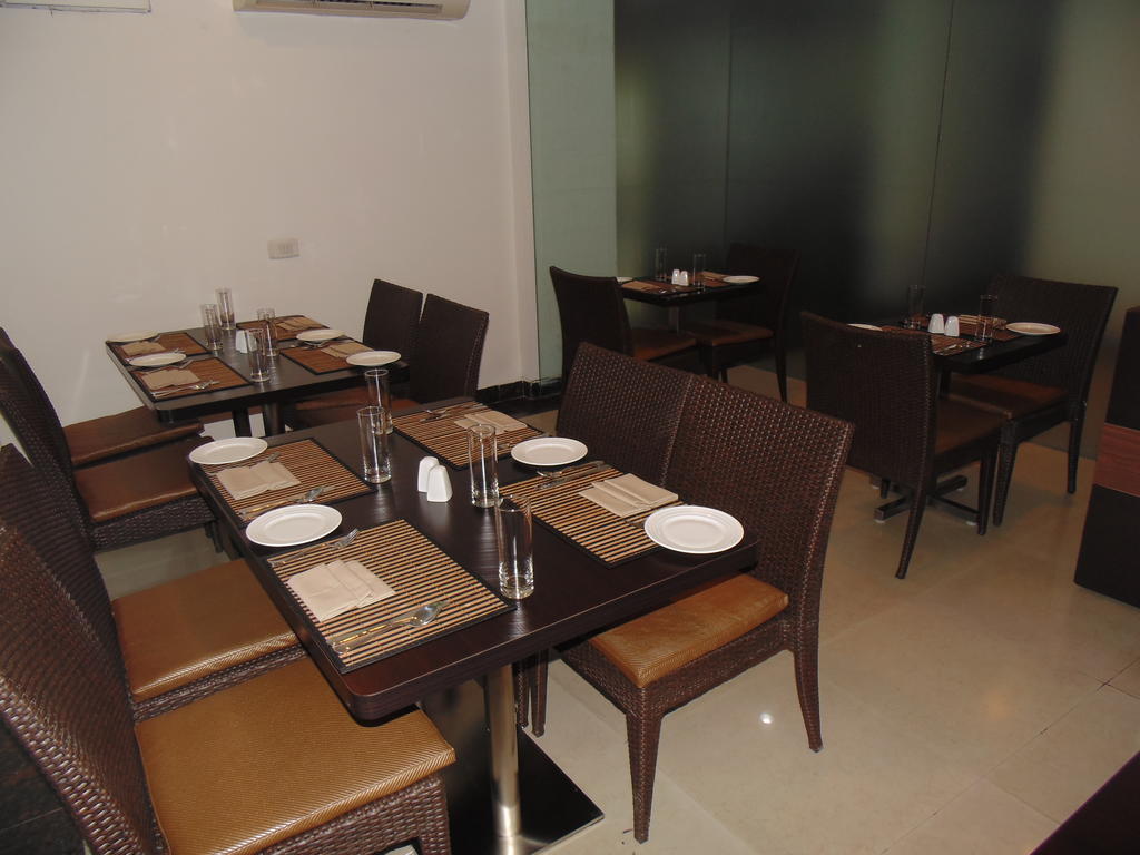 Rosemallow Hotel Yeni Delhi Dış mekan fotoğraf