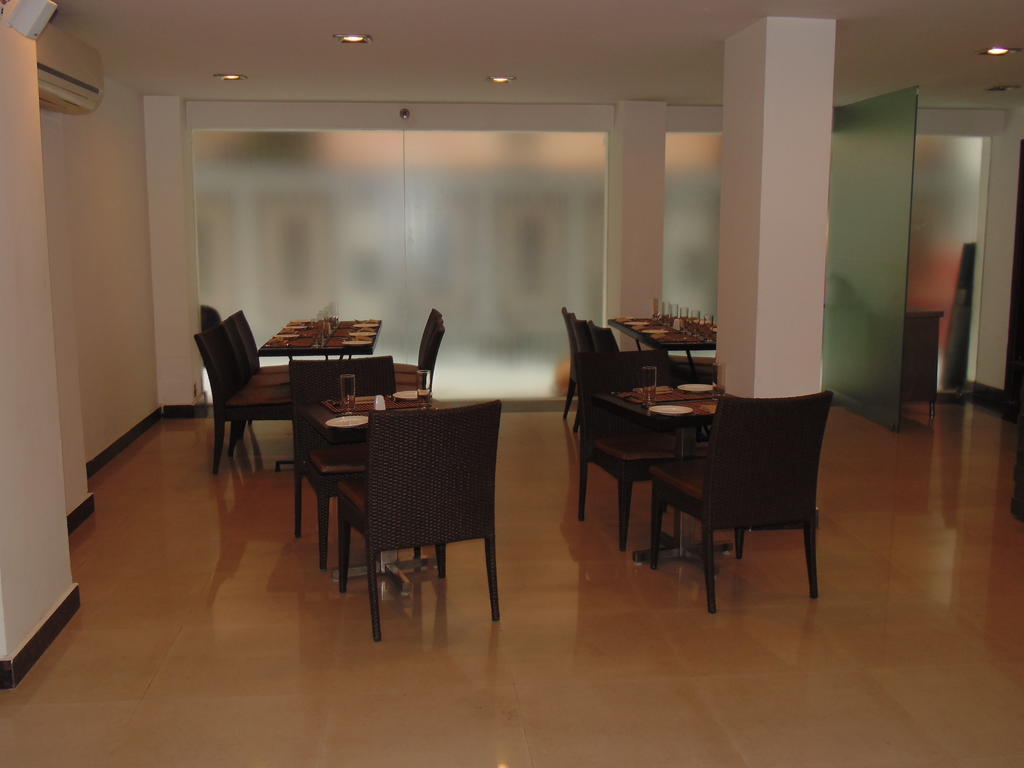 Rosemallow Hotel Yeni Delhi Dış mekan fotoğraf