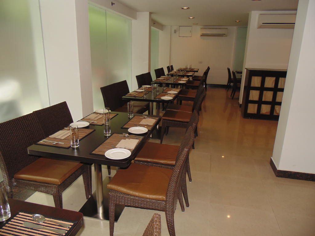 Rosemallow Hotel Yeni Delhi Dış mekan fotoğraf